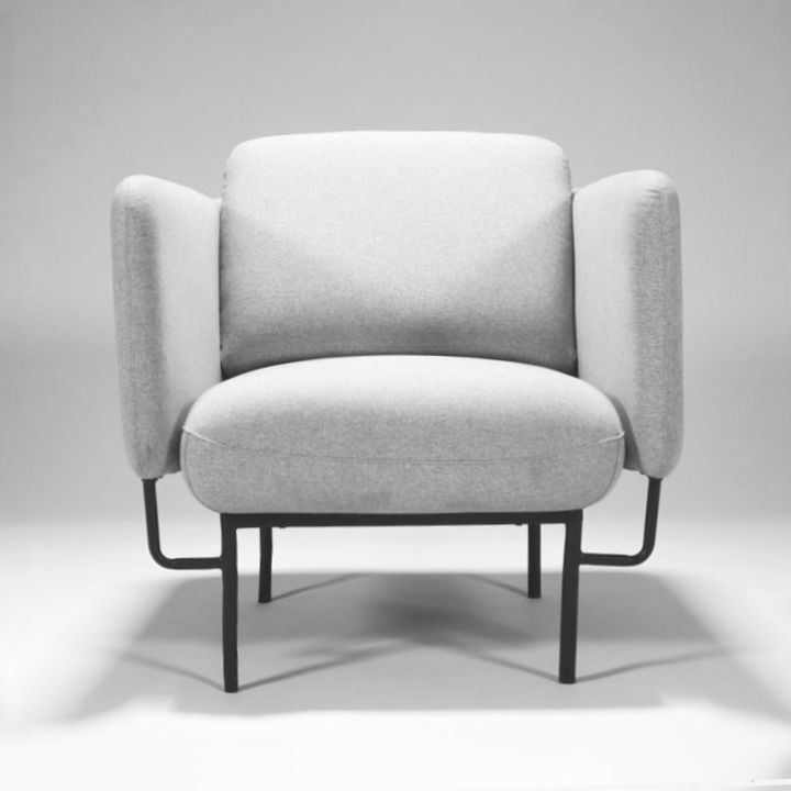Side view of the Capri single-seat commercial lounge